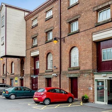 Travelodge Burton-Upon-Trent Central Derby Exterior photo